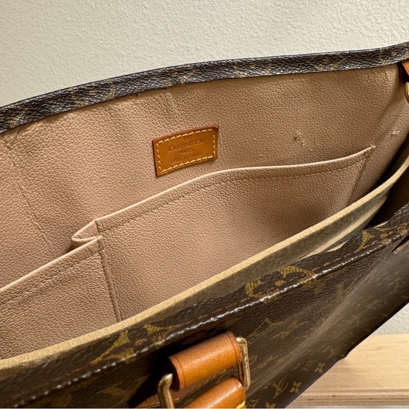 Authentic Louis Vuitton Vintage Sac Plat Tote - Picture 6 of 9